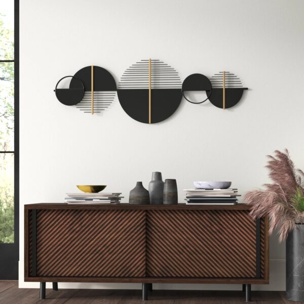 Modern Centerpiece Wall Décor