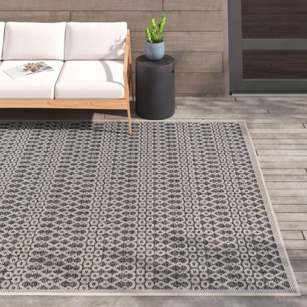 Buckhead Contemporary Trellis Indoor/Outdoor Area Rug Cream/Grey 5'x7'