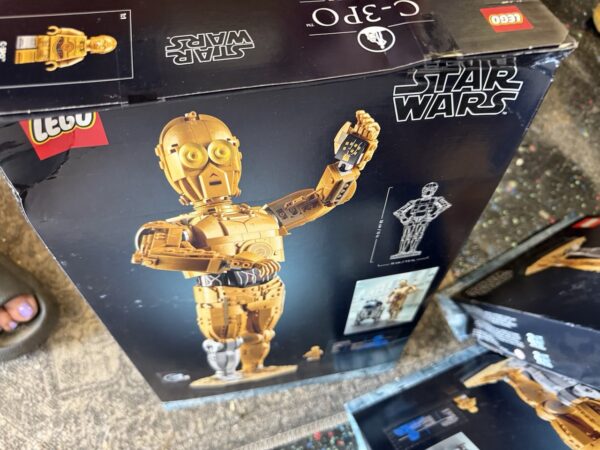 Lego Star Wars C-3PO 75398 - Image 6