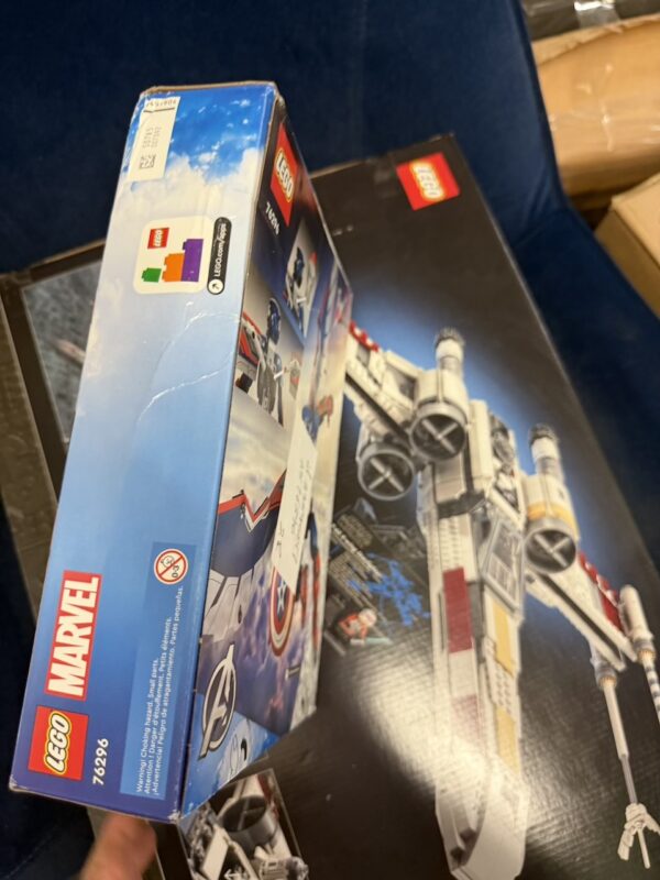 Lego MARVEL NEW Captain America - Image 3